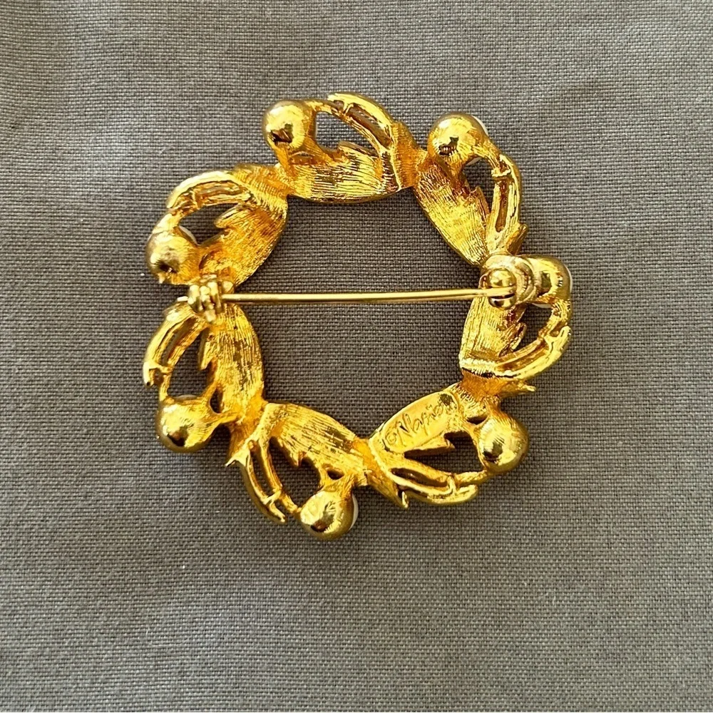 Vintage Napier Faux Pearl Wreath Brooch Goldtone Leaf Pin Classic 80s 90s